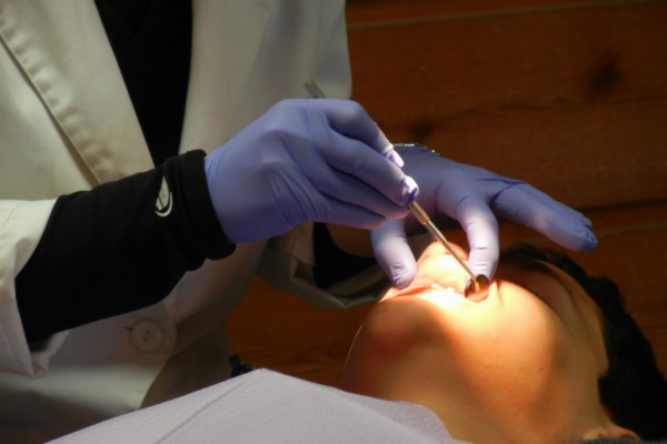 Quels criteres faut-il prendre en compte pour choisir un dentiste ?